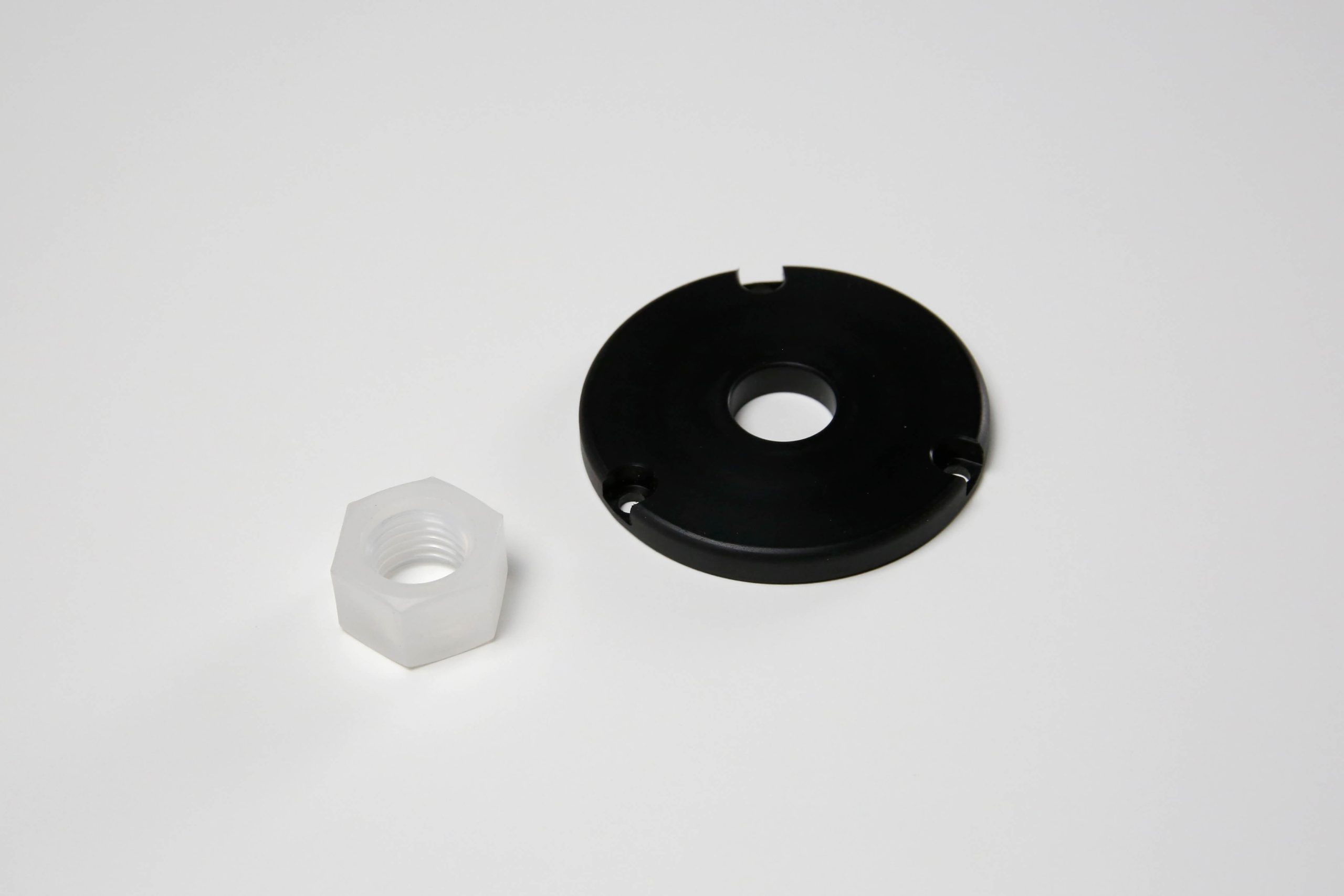 Profile view showing the structural geometry of the Calypso carbon and aluminium pole adapter.