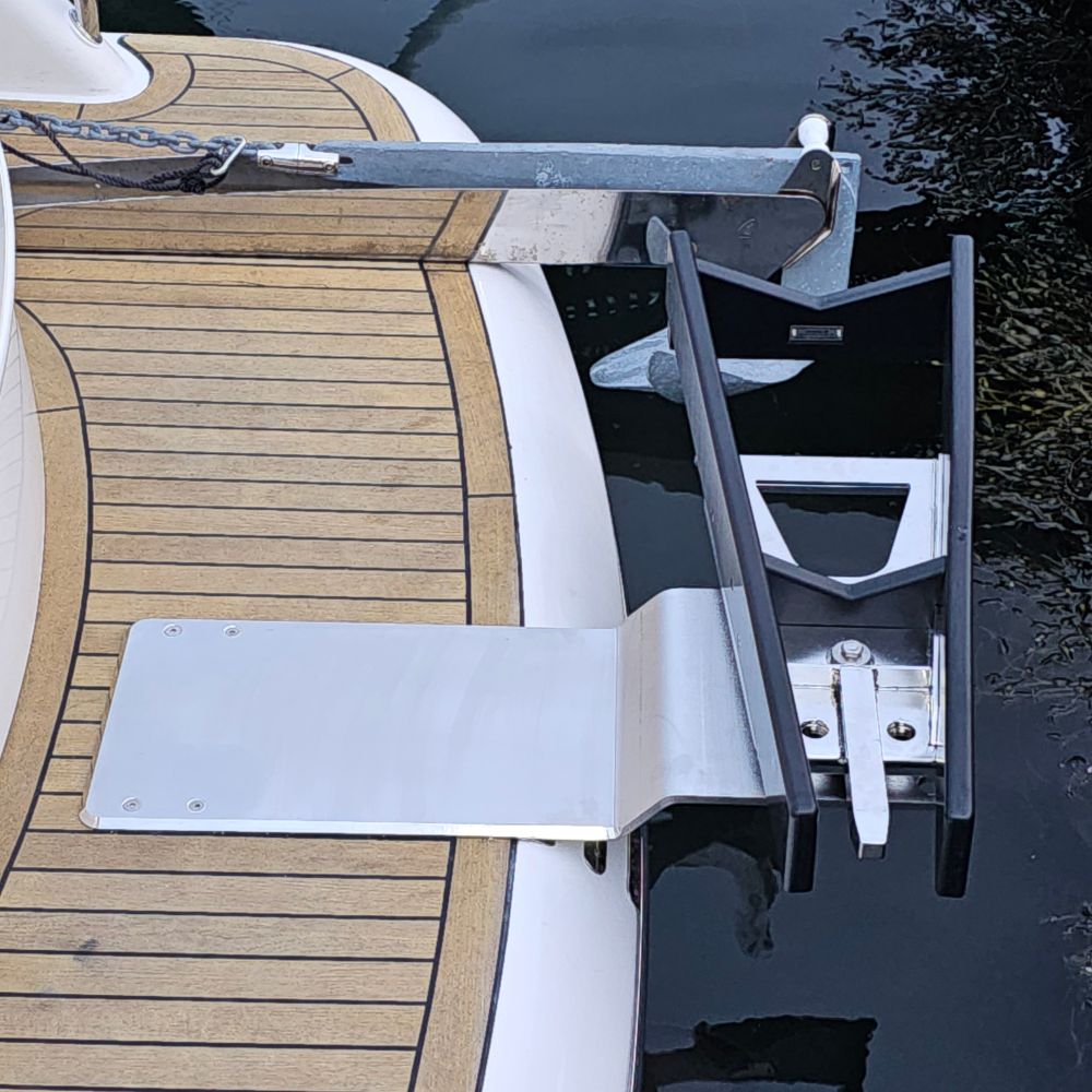NorDav heavy-lift XXXL high-clearance vertical elevator platform extension block for heavy boat davits in New Zealand.