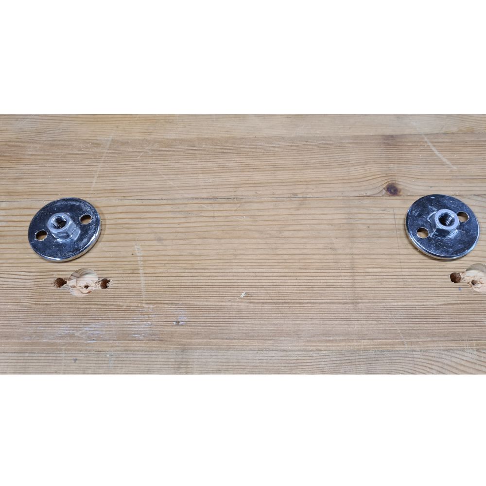 Side view of the dual-bolt quick release interface block coupled inside its locking tracks in Oceania.