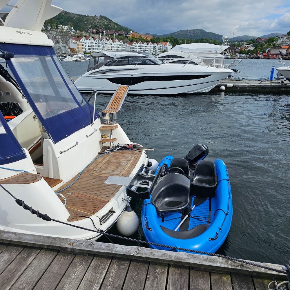 NorDav XXXL heavy-duty dual-axis davit platform extension plate resting flat on a fiberglass deck profile.