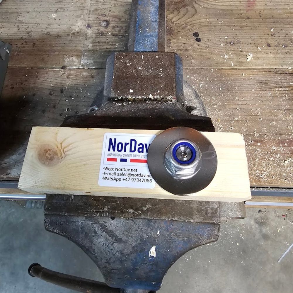 NorDav quick-release marine flush bolts coupling layout demonstrating thread fitment alignment in New Zealand.